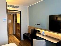 Hotel Campanile Reims Centre - Cathedrale