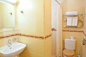 Kolonna Hotel Brigita