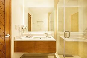 Porta Hotel del Lago