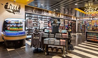 Virgin Hotels Las Vegas, Curio Collection by Hilton