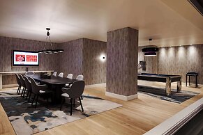 Virgin Hotels Las Vegas, Curio Collection by Hilton
