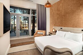 Virgin Hotels Las Vegas, Curio Collection by Hilton