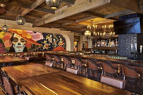 Virgin Hotels Las Vegas, Curio Collection by Hilton