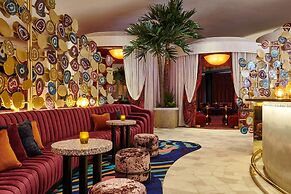 Virgin Hotels Las Vegas, Curio Collection by Hilton