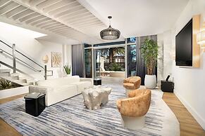 Virgin Hotels Las Vegas, Curio Collection by Hilton