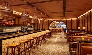 Virgin Hotels Las Vegas, Curio Collection by Hilton