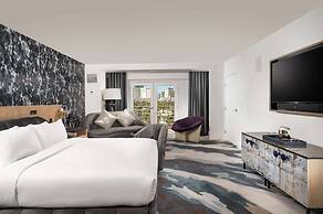 Virgin Hotels Las Vegas, Curio Collection by Hilton