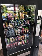 Cairns Reef Apartments & Motel