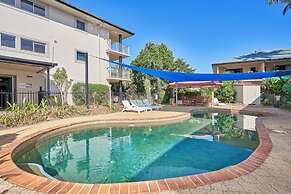 Cairns Reef Apartments & Motel