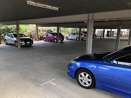 Cairns Reef Apartments & Motel