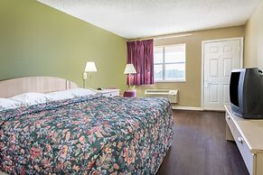 Super 8 by Wyndham Monticello