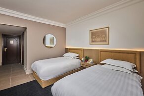 Portemilio Hotel And Resort