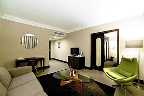 Portemilio Hotel And Resort