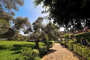 Portemilio Hotel And Resort