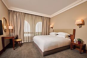 Portemilio Hotel And Resort