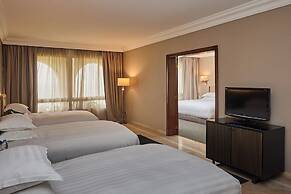 Portemilio Hotel And Resort