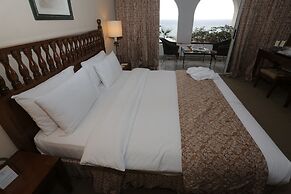 Portemilio Hotel And Resort