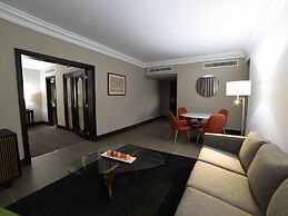 Portemilio Hotel And Resort