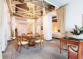 Best Western Premier Grand Hotel Russischer Hof