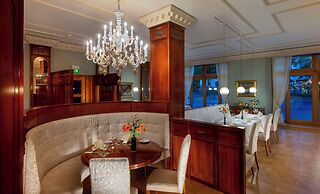 Best Western Premier Grand Hotel Russischer Hof