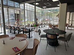Ibis Styles Lyon Gorge de Loup Saphir