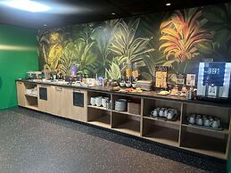 Ibis Styles Lyon Gorge de Loup Saphir