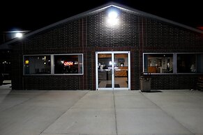 Super 8 by Wyndham Missouri Valley