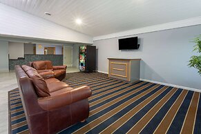 Super 8 by Wyndham Missouri Valley