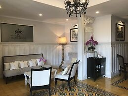 Hotel Fleur De Lys