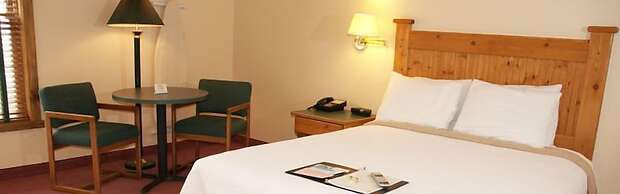 Elkhorn Mountain Inn