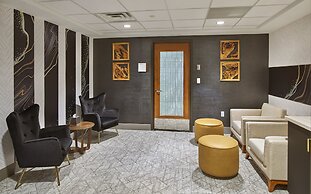 Mystic Lake Casino Hotel