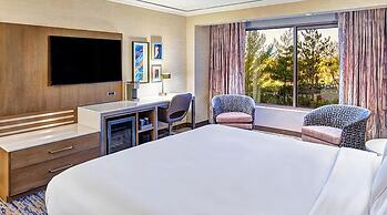 Mystic Lake Casino Hotel
