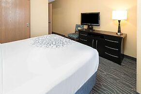 La Quinta Inn & Suites by Wyndham Logan