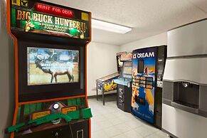 Travelodge by Wyndham Edmonton West