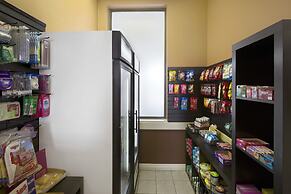 Travelodge by Wyndham Edmonton West