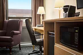 Travelodge by Wyndham Edmonton West