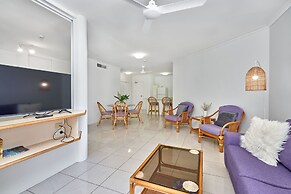 Golden Sands Beachfront Apartment Resort