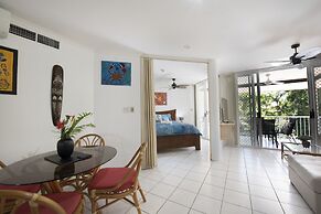 Golden Sands Beachfront Apartment Resort