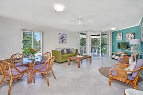 Golden Sands Beachfront Apartment Resort