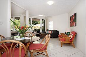 Golden Sands Beachfront Apartment Resort