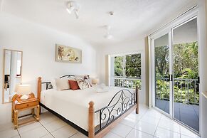 Golden Sands Beachfront Apartment Resort