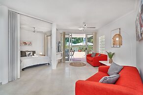 Golden Sands Beachfront Apartment Resort