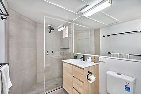 Golden Sands Beachfront Apartment Resort