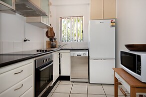 Golden Sands Beachfront Apartment Resort