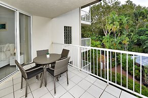 Golden Sands Beachfront Apartment Resort