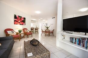 Golden Sands Beachfront Apartment Resort