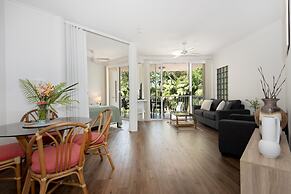 Golden Sands Beachfront Apartment Resort