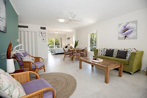 Golden Sands Beachfront Apartment Resort