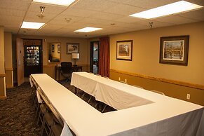 AmericInn by Wyndham Detroit Lakes