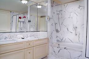 The Ritz-Carlton, Osaka